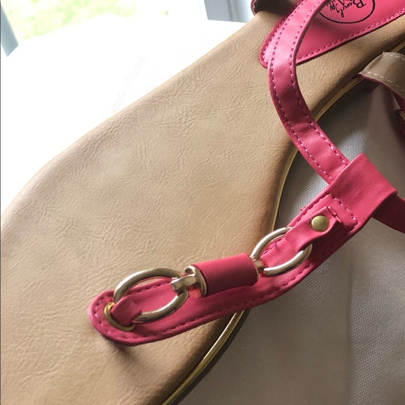 Sandals - Picture 7 of 7